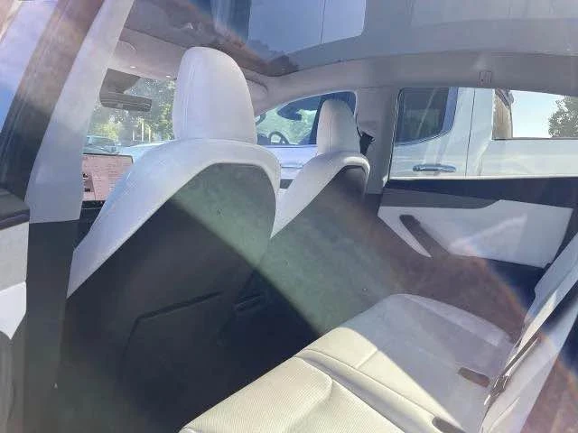 2026 Tesla Model Y - Image 4 of 6