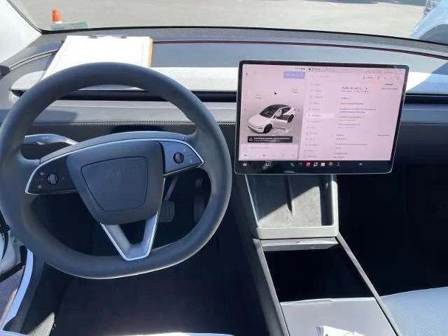 2026 Tesla Model Y - Image 6 of 6