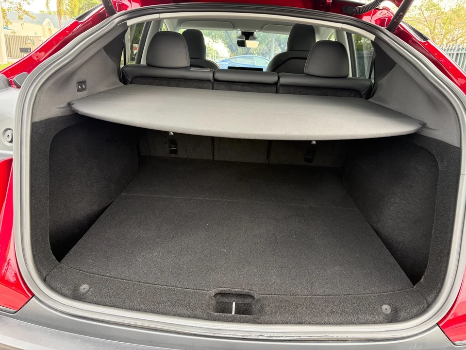 2026 Tesla Model Y - Image 12 of 21