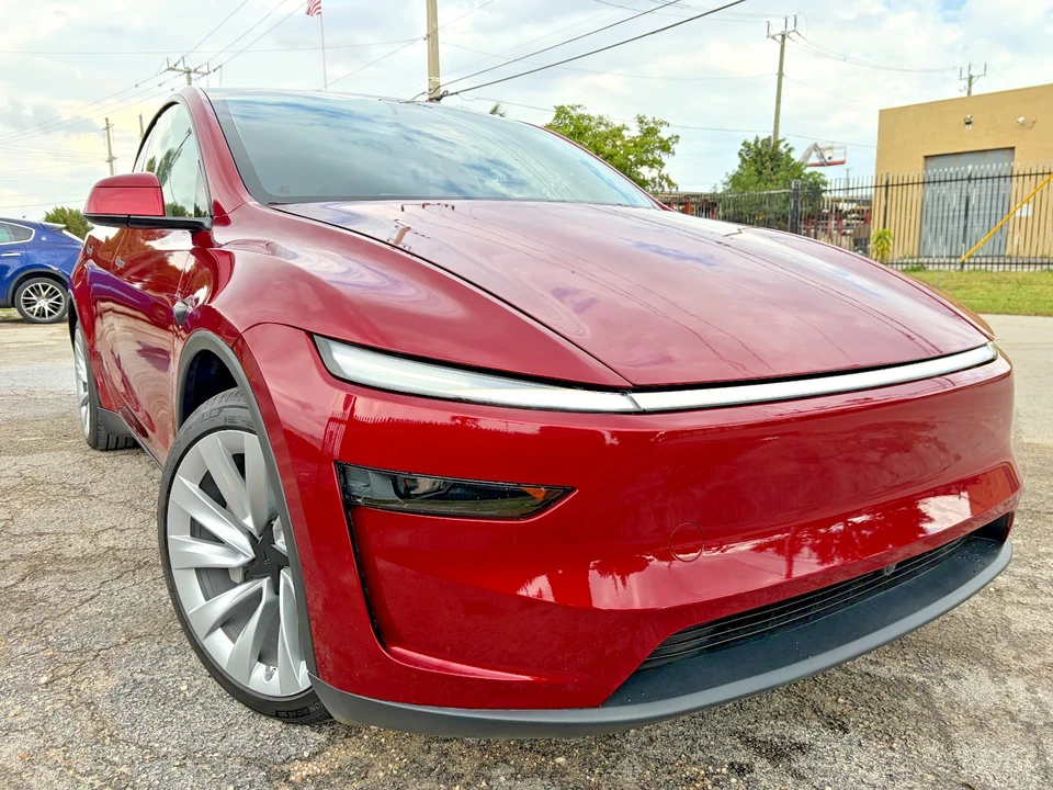 2026 Tesla Model Y - Image 2 of 21