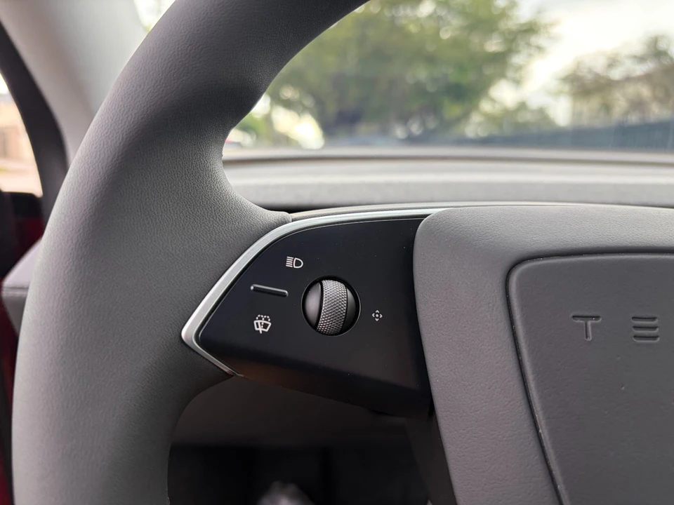 2026 Tesla Model Y - Image 20 of 21