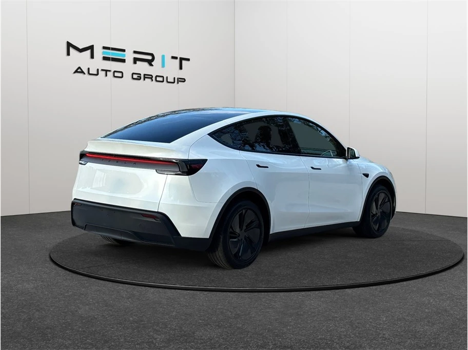 2026 Tesla Model S - Image 9 of 21