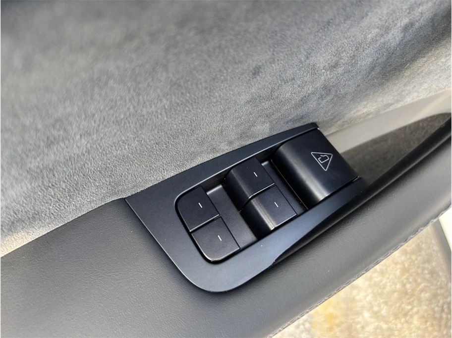 2026 Tesla Model S - Image 20 of 21