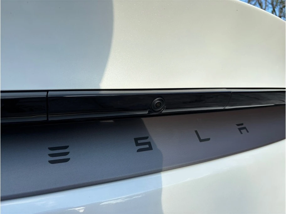 2026 Tesla Model S - Image 15 of 21