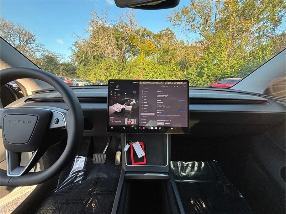 2026 Tesla Model S - Image 11 of 21