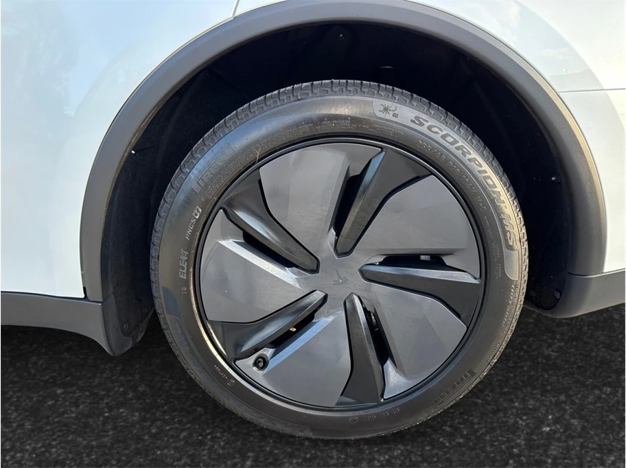 2026 Tesla Model S - Image 14 of 21