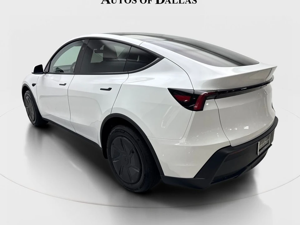 2026 Tesla Model S - Image 9 of 21