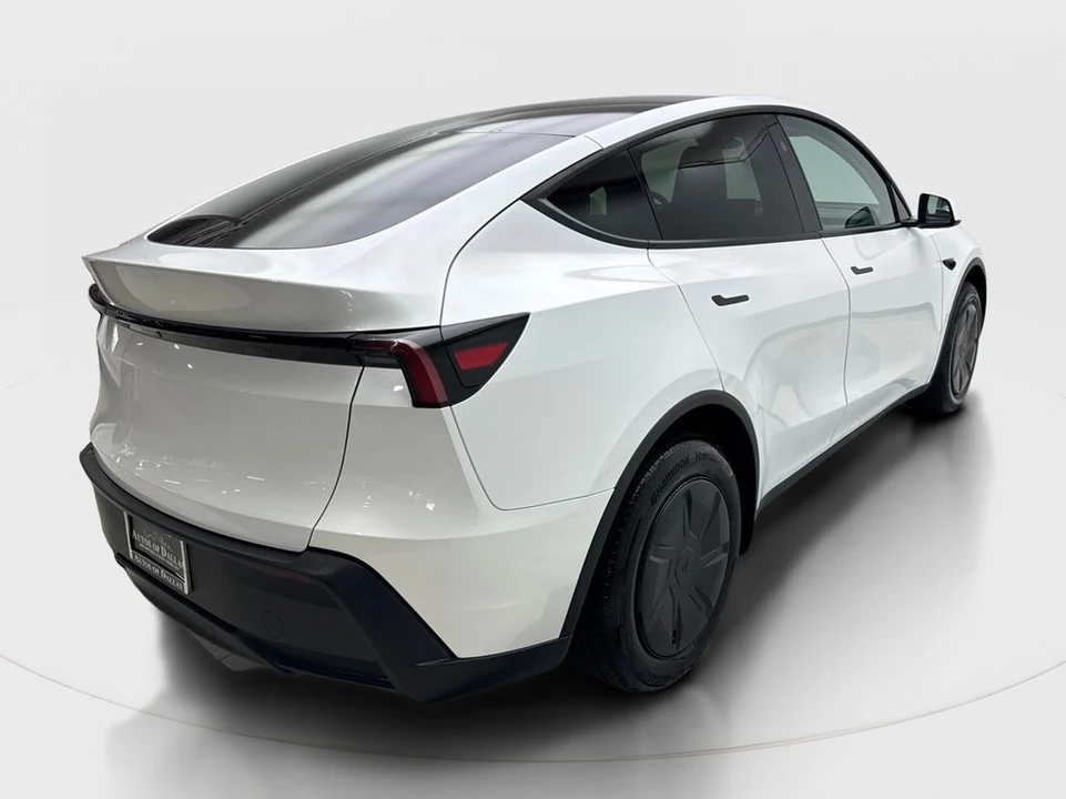 2026 Tesla Model S - Image 6 of 21