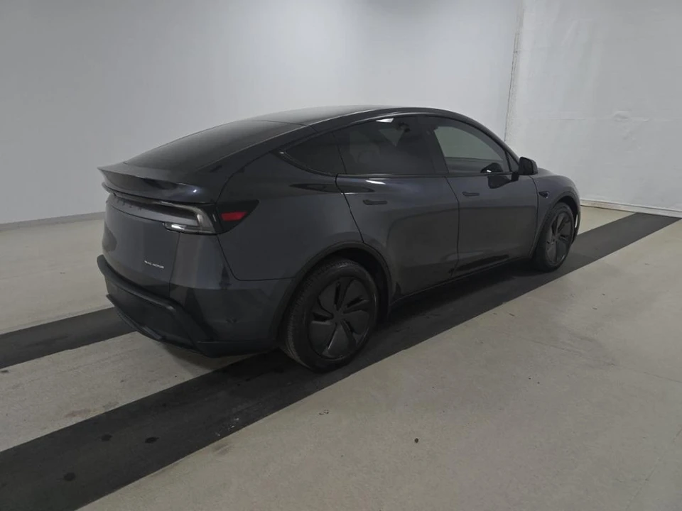 2026 Tesla Model S - Image 2 of 10