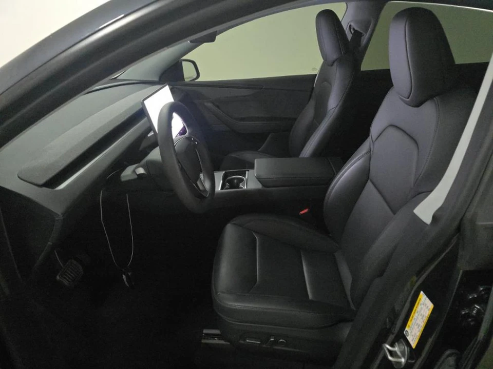 2026 Tesla Model S - Image 6 of 10
