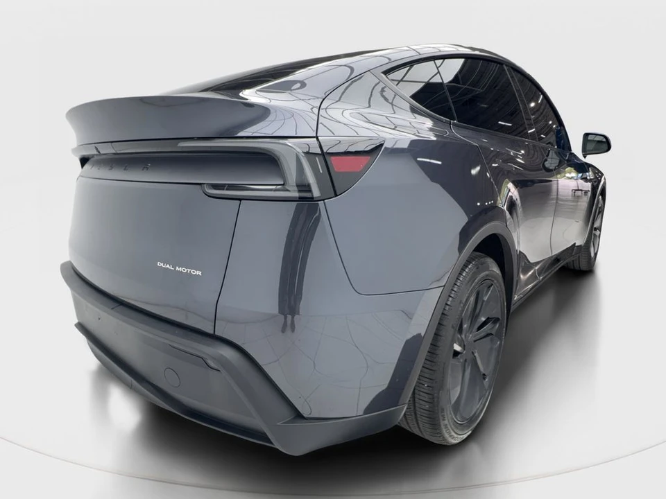 2026 Tesla Model S - Image 7 of 21