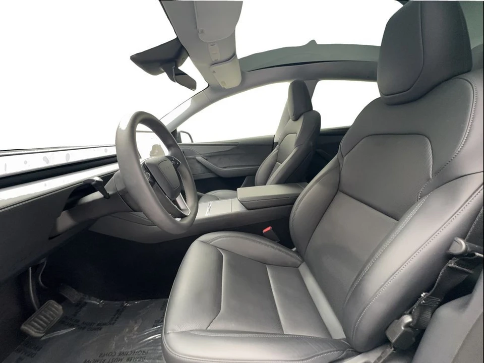 2026 Tesla Model S - Image 19 of 21
