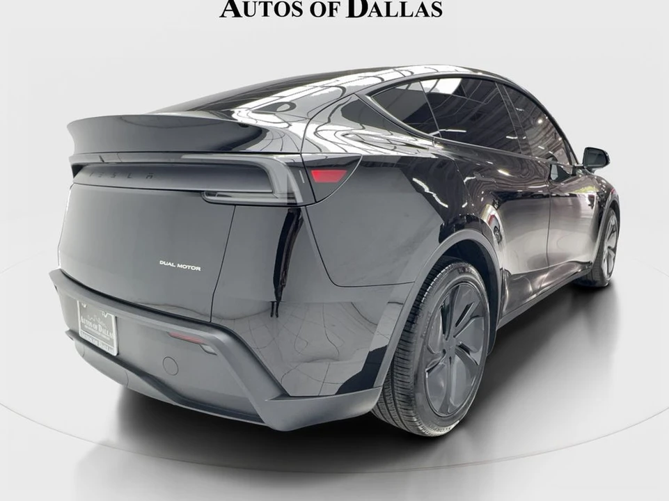2026 Tesla Model S - Image 9 of 21