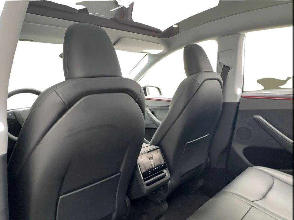 2026 Tesla Model S - Image 18 of 21
