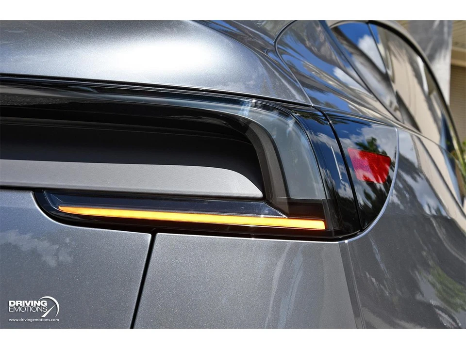 2026 Tesla Model Y - Image 20 of 31
