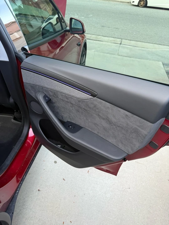 2026 Tesla Model Y - Image 20 of 21