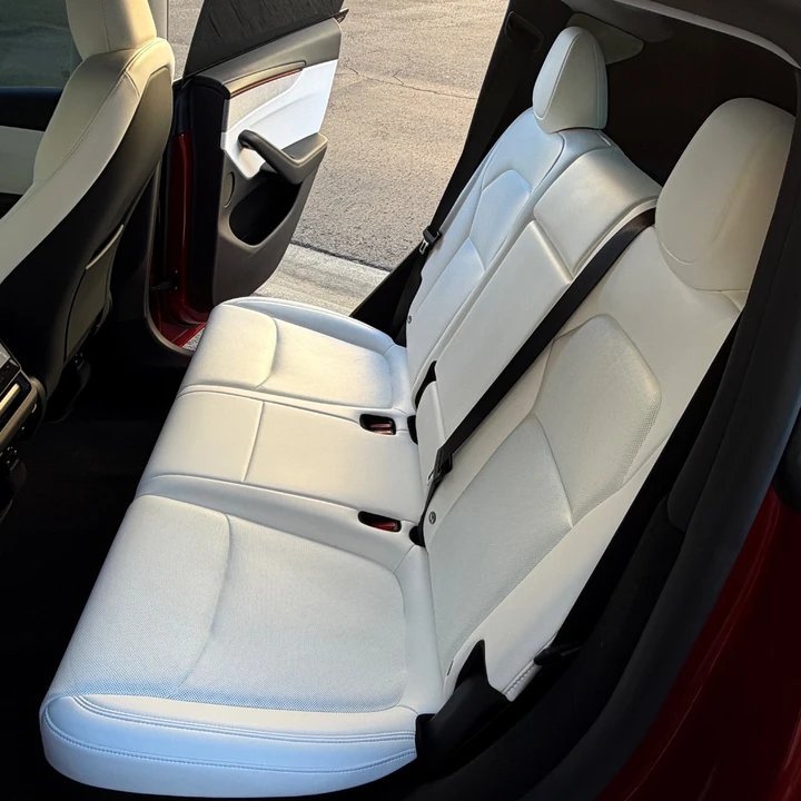 2026 Tesla Model Y - Image 19 of 21