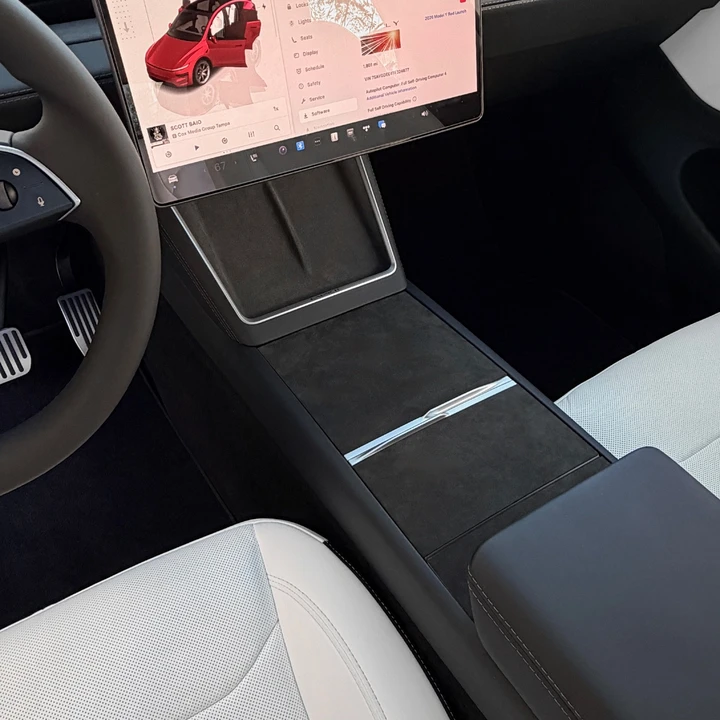 2026 Tesla Model Y - Image 17 of 21