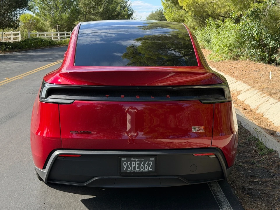 2026 Tesla Model Y - Image 7 of 21