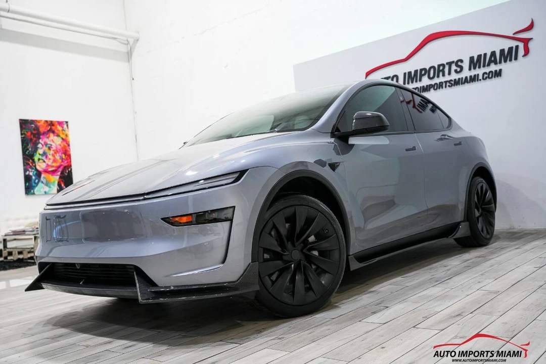 2026 Tesla Model Y - Image 3 of 21
