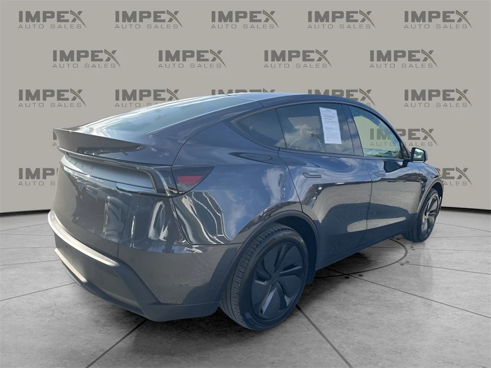 2026 Tesla Model Y - Image 5 of 12