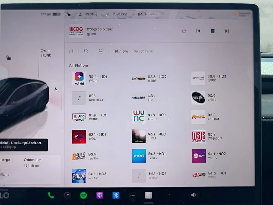2026 Tesla Model Y - Image 19 of 31