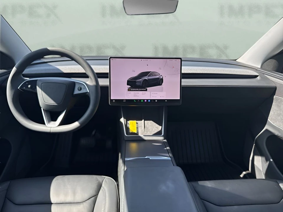 2026 Tesla Model Y - Image 15 of 31