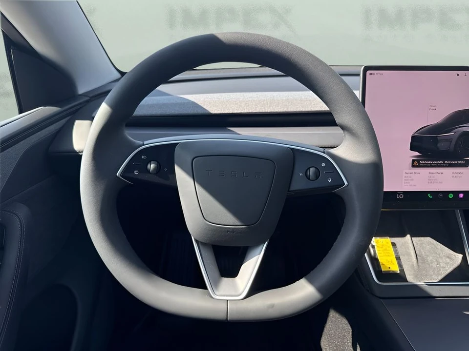 2026 Tesla Model Y - Image 16 of 31
