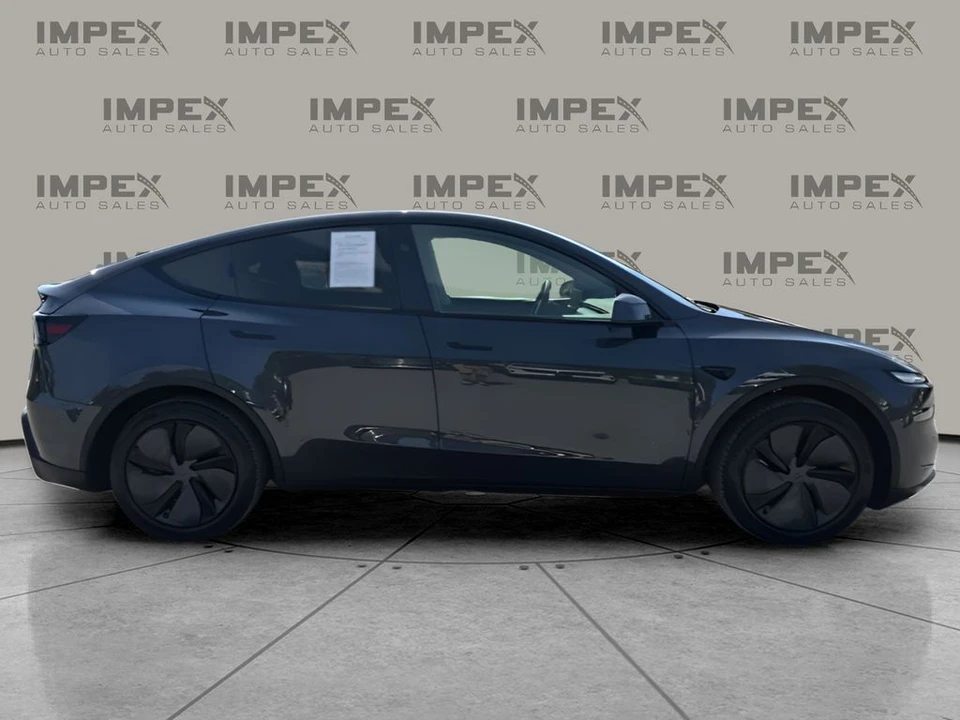2026 Tesla Model Y - Image 6 of 31