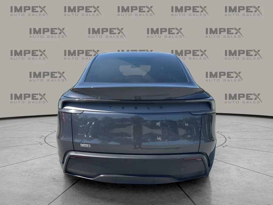 2026 Tesla Model Y - Image 4 of 31