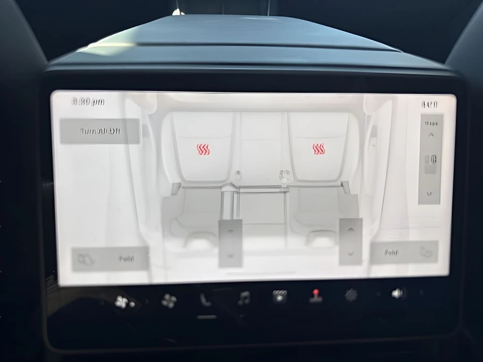 2026 Tesla Model Y - Image 14 of 31