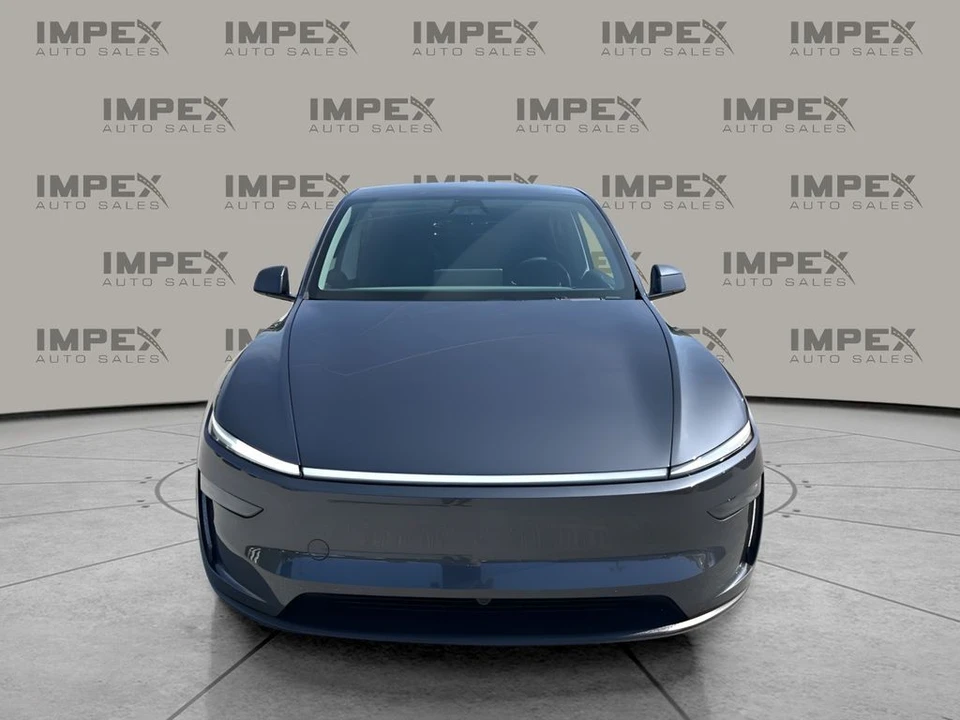 2026 Tesla Model Y - Image 8 of 31
