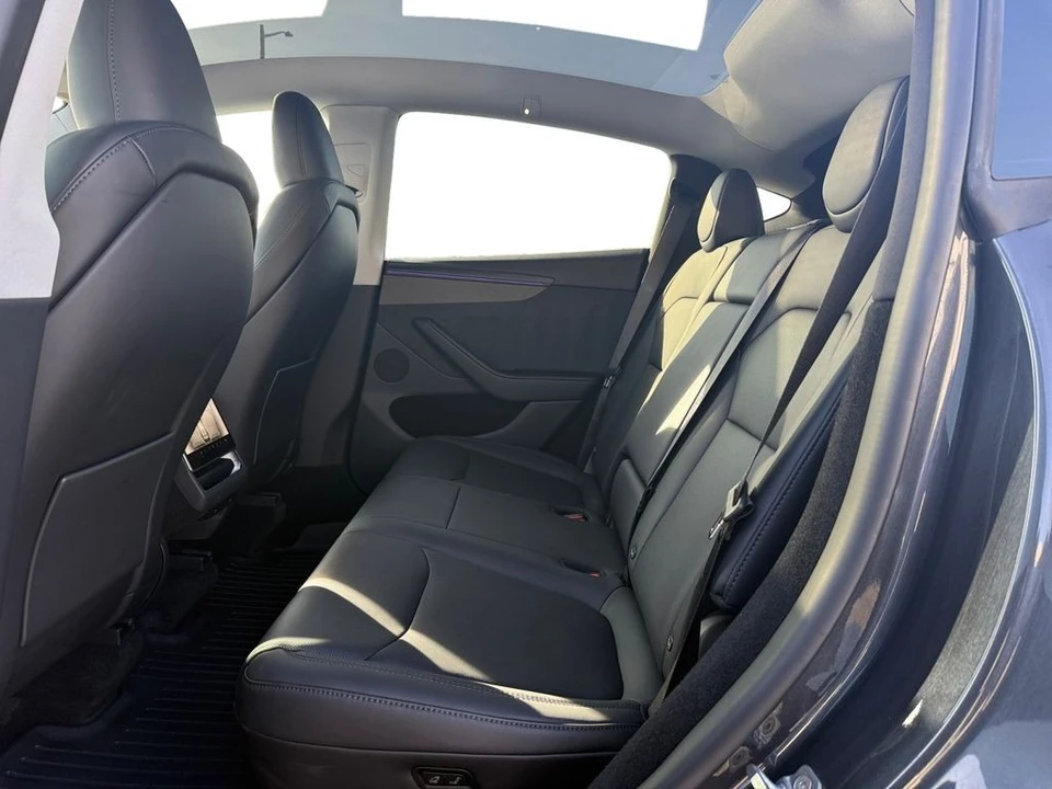 2026 Tesla Model Y - Image 16 of 21