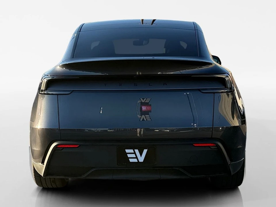 2026 Tesla Model Y - Image 7 of 21