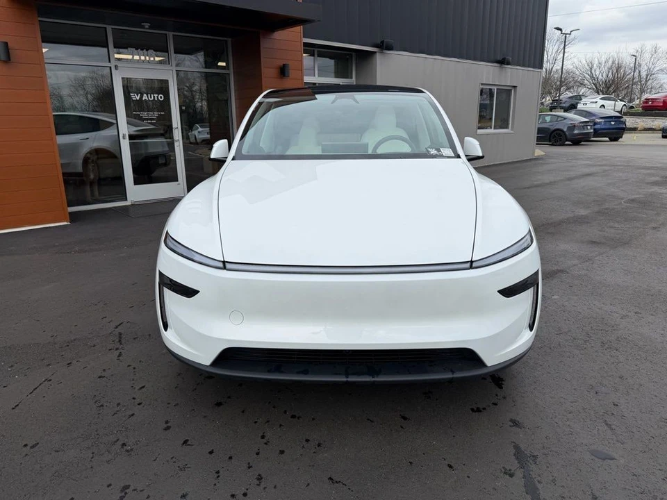 2026 Tesla Model Y - Image 3 of 16