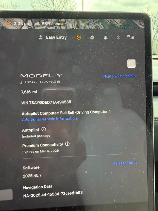 2026 Tesla Model Y - Image 15 of 16