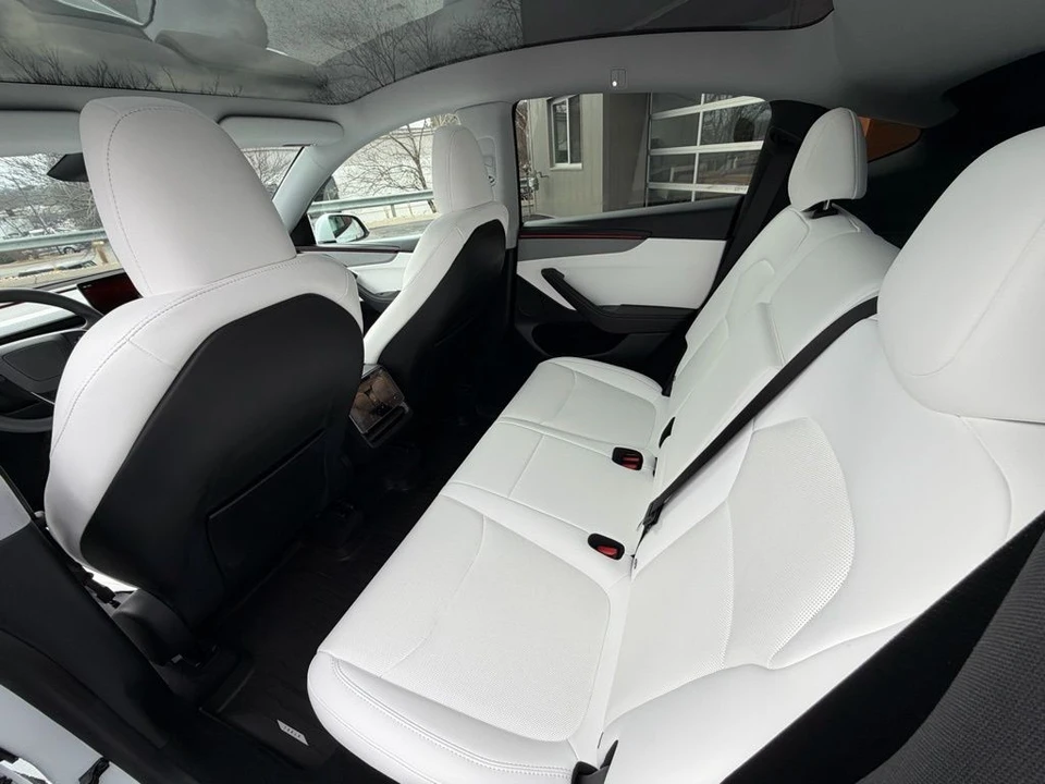 2026 Tesla Model Y - Image 10 of 16
