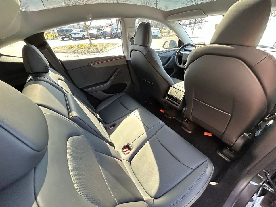2026 Tesla Model Y - Image 9 of 17