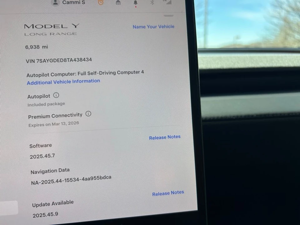 2026 Tesla Model Y - Image 16 of 17