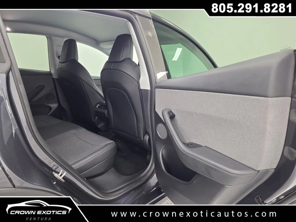2026 Tesla Model Y - Image 15 of 21