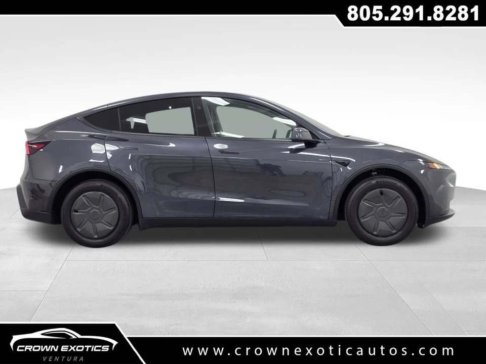 2026 Tesla Model Y - Image 8 of 26