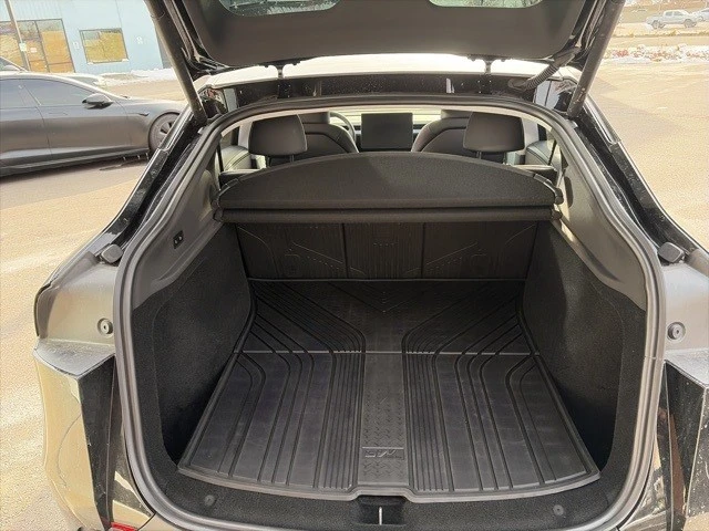 2026 Tesla Model Y - Image 17 of 21