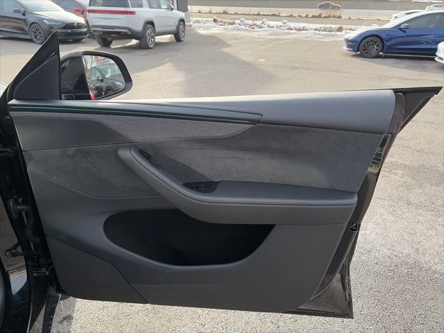 2026 Tesla Model Y - Image 21 of 21