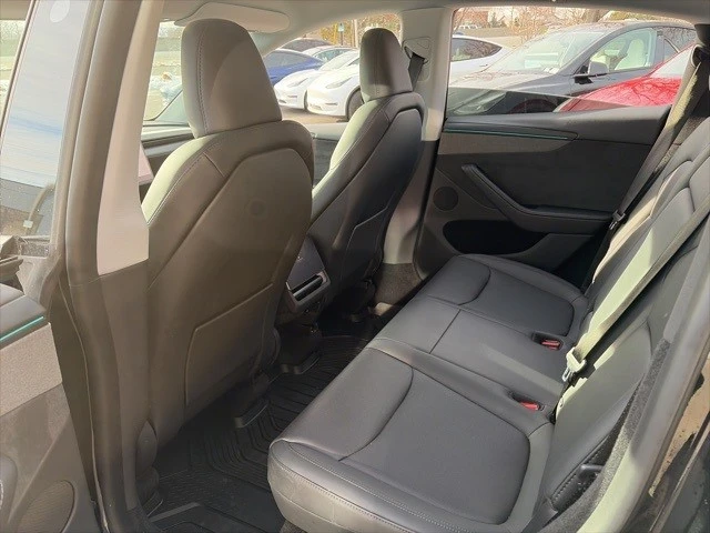 2026 Tesla Model Y - Image 15 of 21