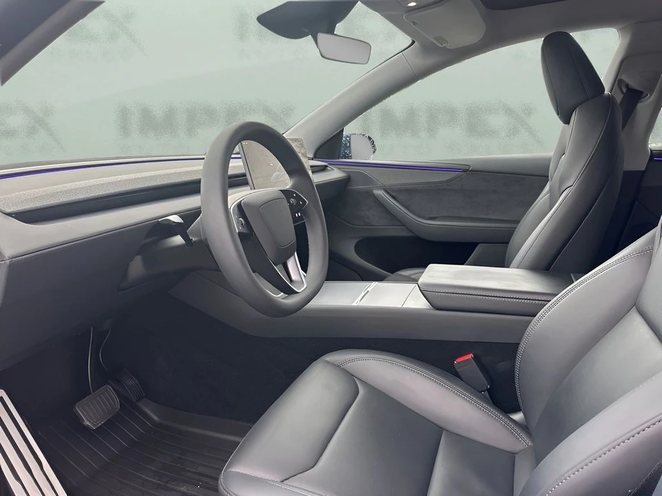 2026 Tesla Model Y - Image 9 of 12