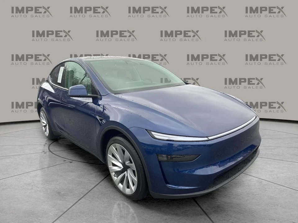 2026 Tesla Model Y - Image 7 of 12