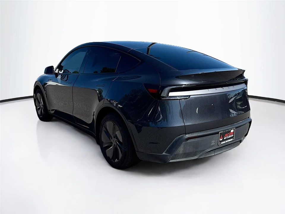 2026 Tesla Model Y - Image 4 of 14