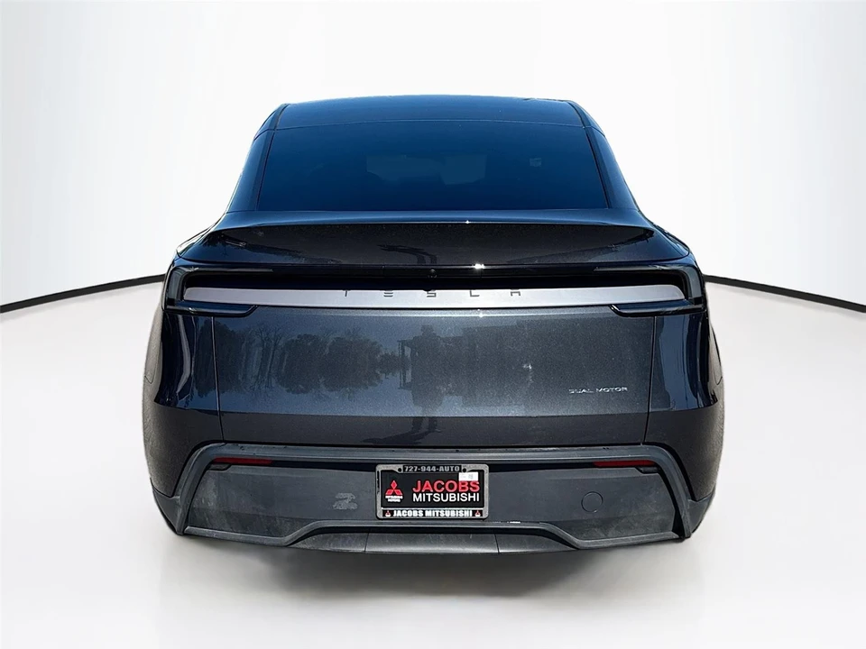 2026 Tesla Model Y - Image 5 of 14