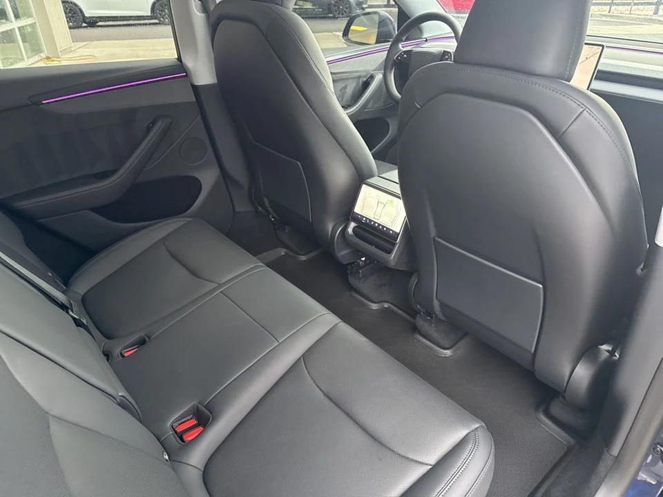 2026 Tesla Model Y - Image 19 of 21