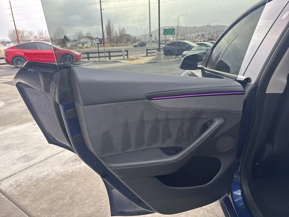 2026 Tesla Model Y - Image 14 of 21